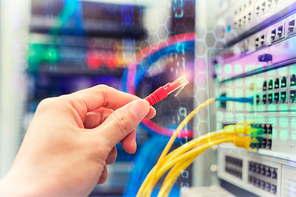 Curso Superior de Tecnologia em Redes de Computadores Curso Superior de Tecnologia em Redes de Computadores
